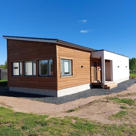 רובניימי Arctic River Chalet מראה חיצוני תמונה