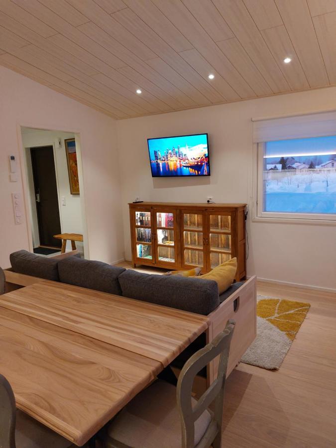 רובניימי Arctic River Chalet מראה חיצוני תמונה