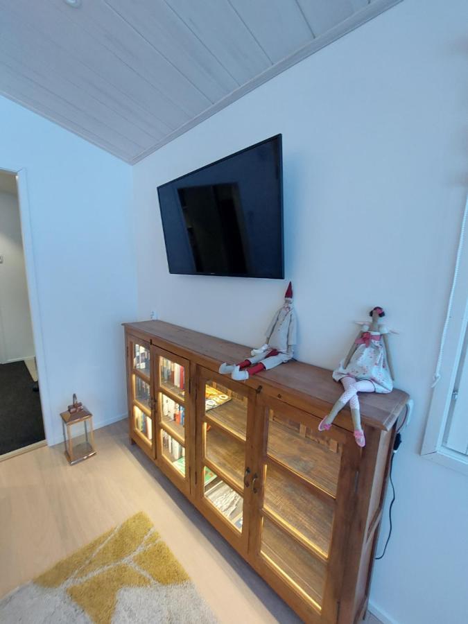 רובניימי Arctic River Chalet מראה חיצוני תמונה