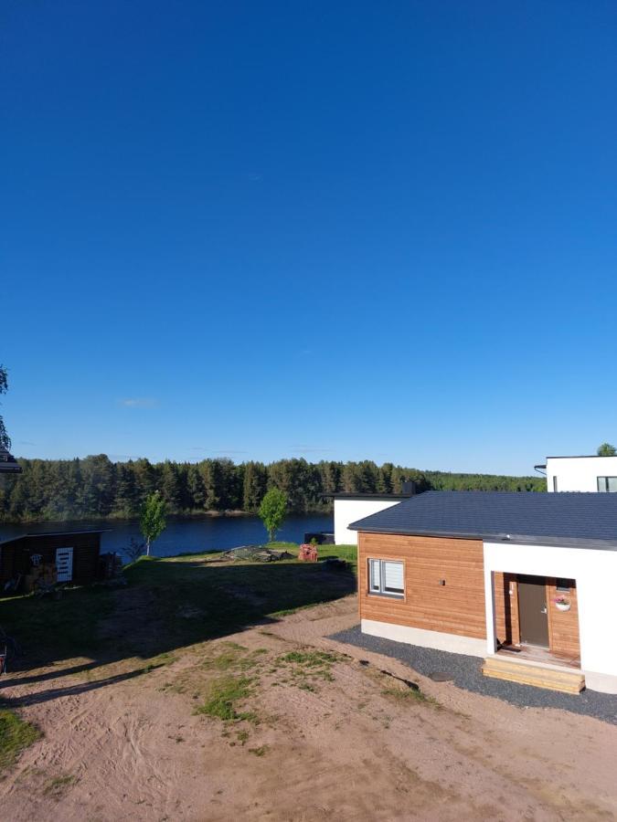 רובניימי Arctic River Chalet מראה חיצוני תמונה