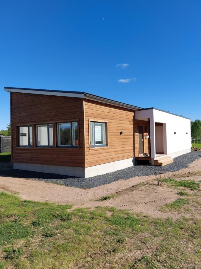 רובניימי Arctic River Chalet מראה חיצוני תמונה