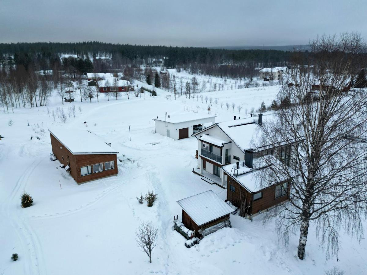 רובניימי Arctic River Chalet מראה חיצוני תמונה